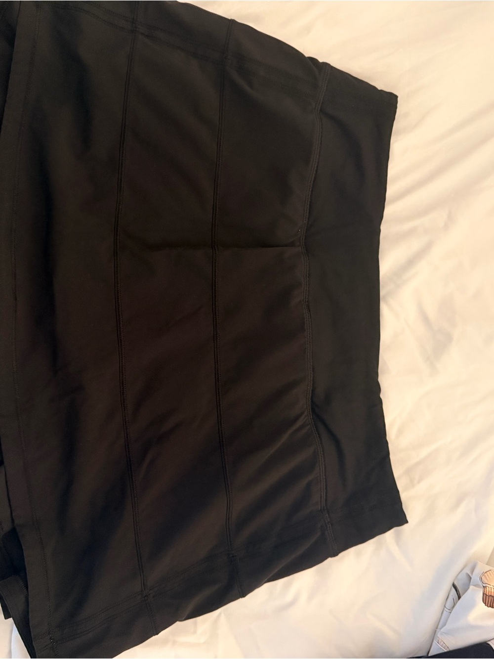 Lululemon Size 8. 4in. Black skirt